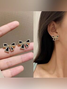 NEW women’s Black Bow Stud Earrings 925 Sterling Silver